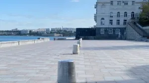 Зачем набережной Севастополя такие новшества, пока остаётся неясным.